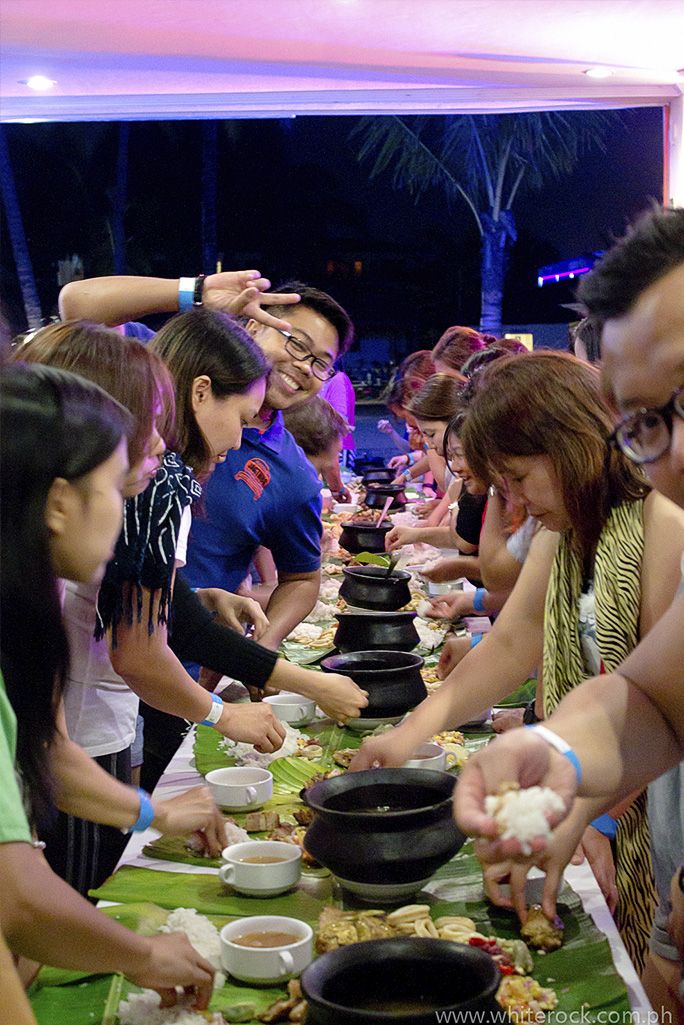 Group Outing Boodle Fight